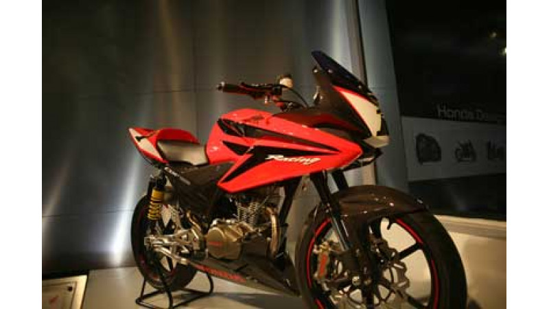 CBF 150 and Unicorn from Honda CBF 150 and Unicorn from Honda